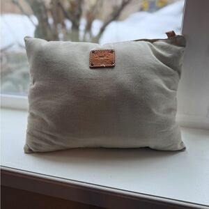 WILL Leather Goods Travel Pillow